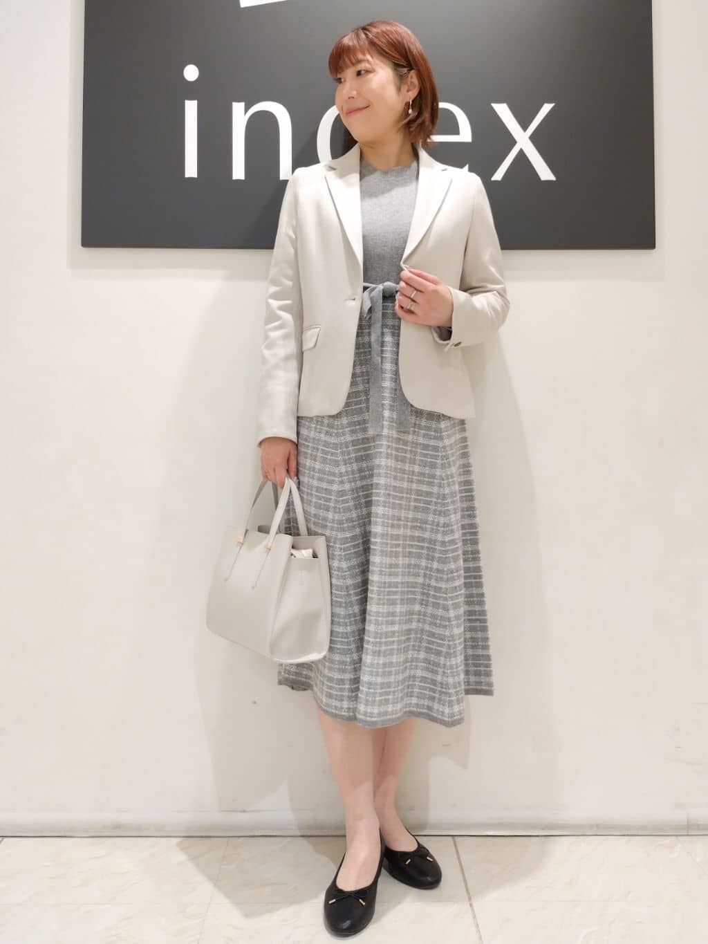 n.さんの「index｜◆【2WAY】フラワーパーツ合皮ミドルトートバッグ」を使ったコーディネート