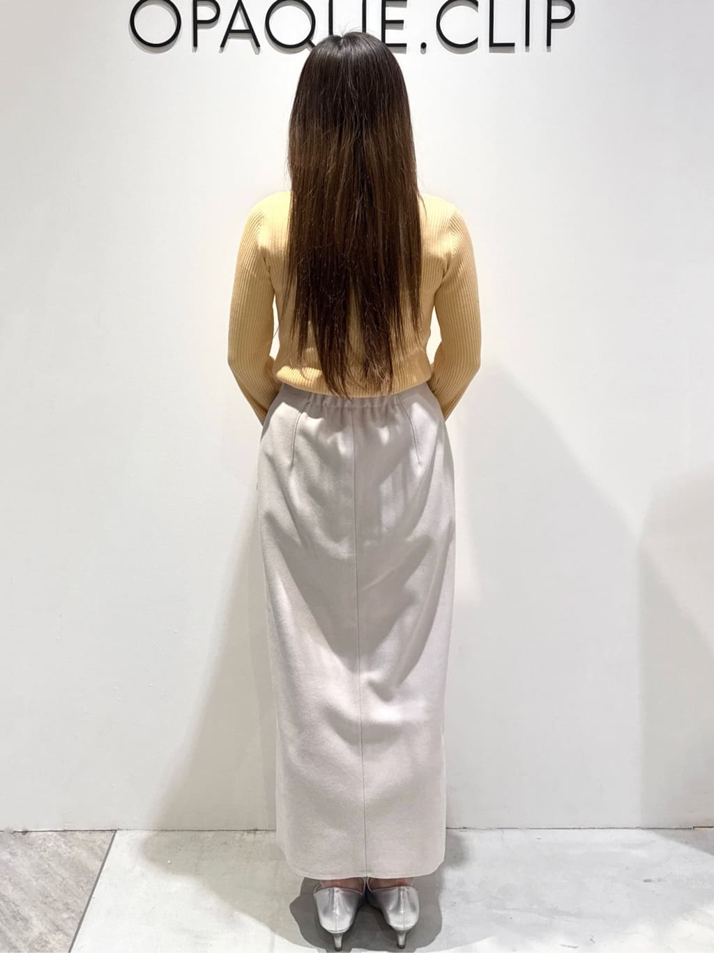 mikaさんの「OPAQUE.CLIP｜◆フレアスリーブリブニット【洗濯機洗い可】」を使ったコーディネート