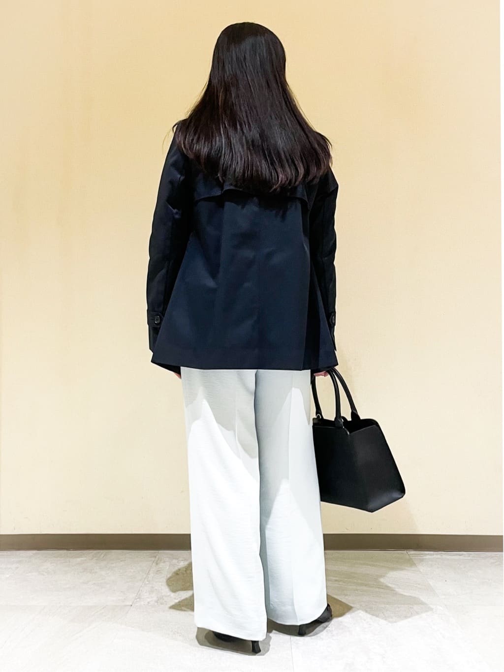 Kuwa-Pさんの「INDIVI｜【撥水／UVケア】ミドル丈トレンチコート」を使ったコーディネート