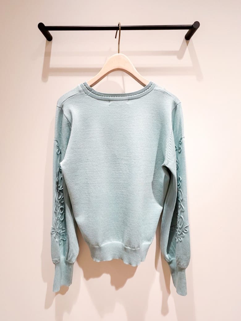 Yumeさんの「grove｜◆袖コード刺繍ニットプルオーバー」を使ったコーディネート