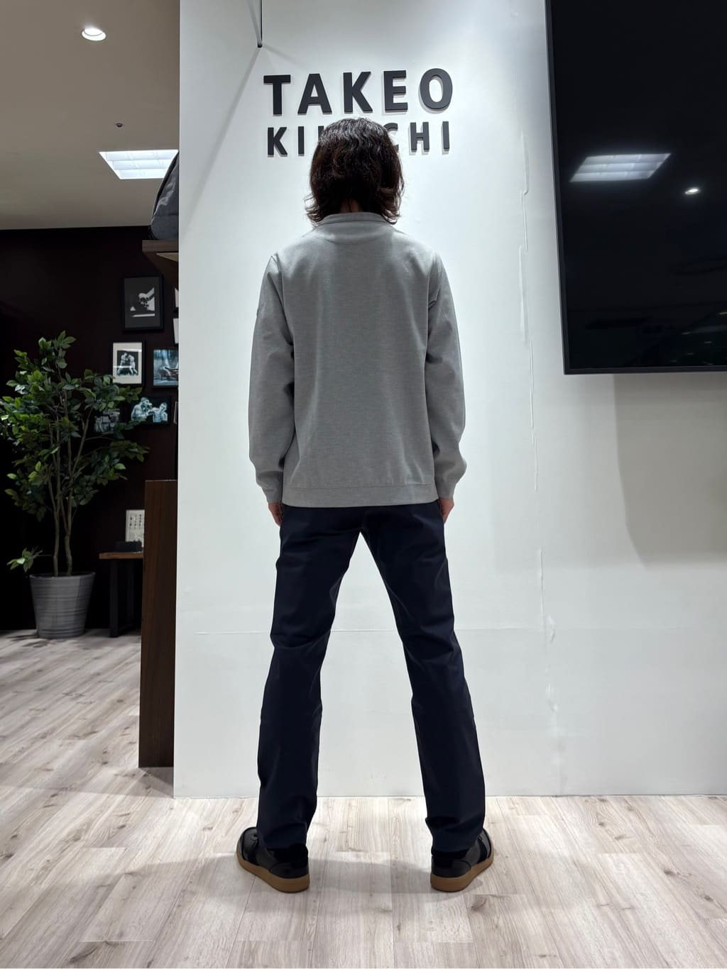 Kaiさんの「TAKEO KIKUCHI｜【全7サイズ&times;8色展開！】トップマルチヘリンボン パンツ」を使ったコーディネート