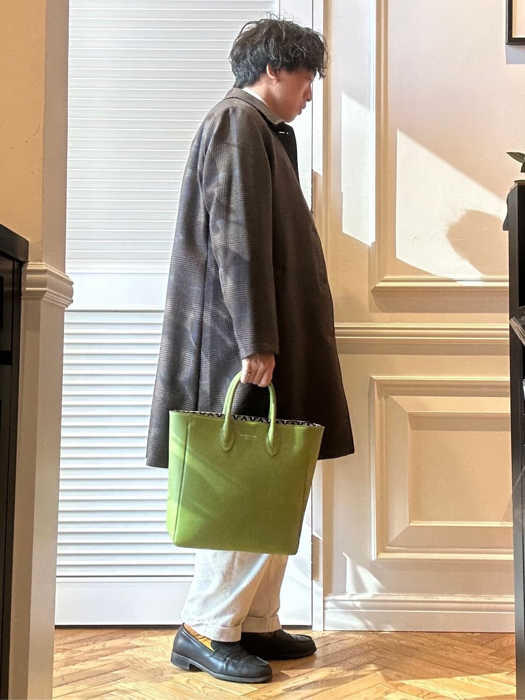須田　慎二郎さんの「DRESSTERIOR｜【撥水加工/Safari5月号掲載】ローファー」を使ったコーディネート