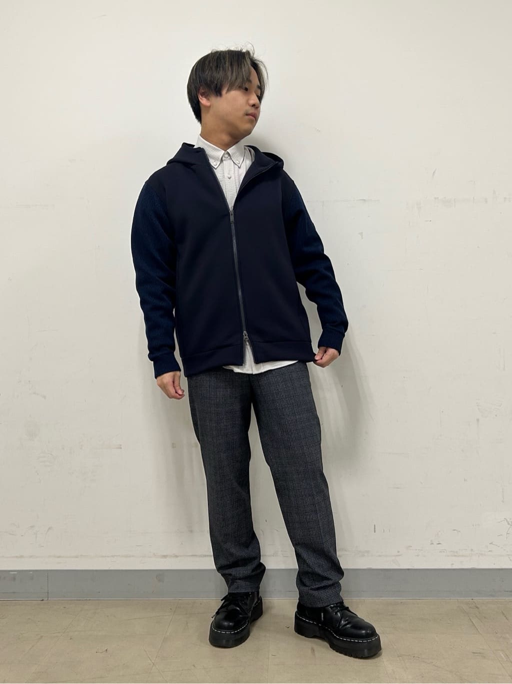 Hiroさんの「TAKEO KIKUCHI｜【抗菌防臭/シーズンレス】シアサッカー ジャージシャツ」を使ったコーディネート