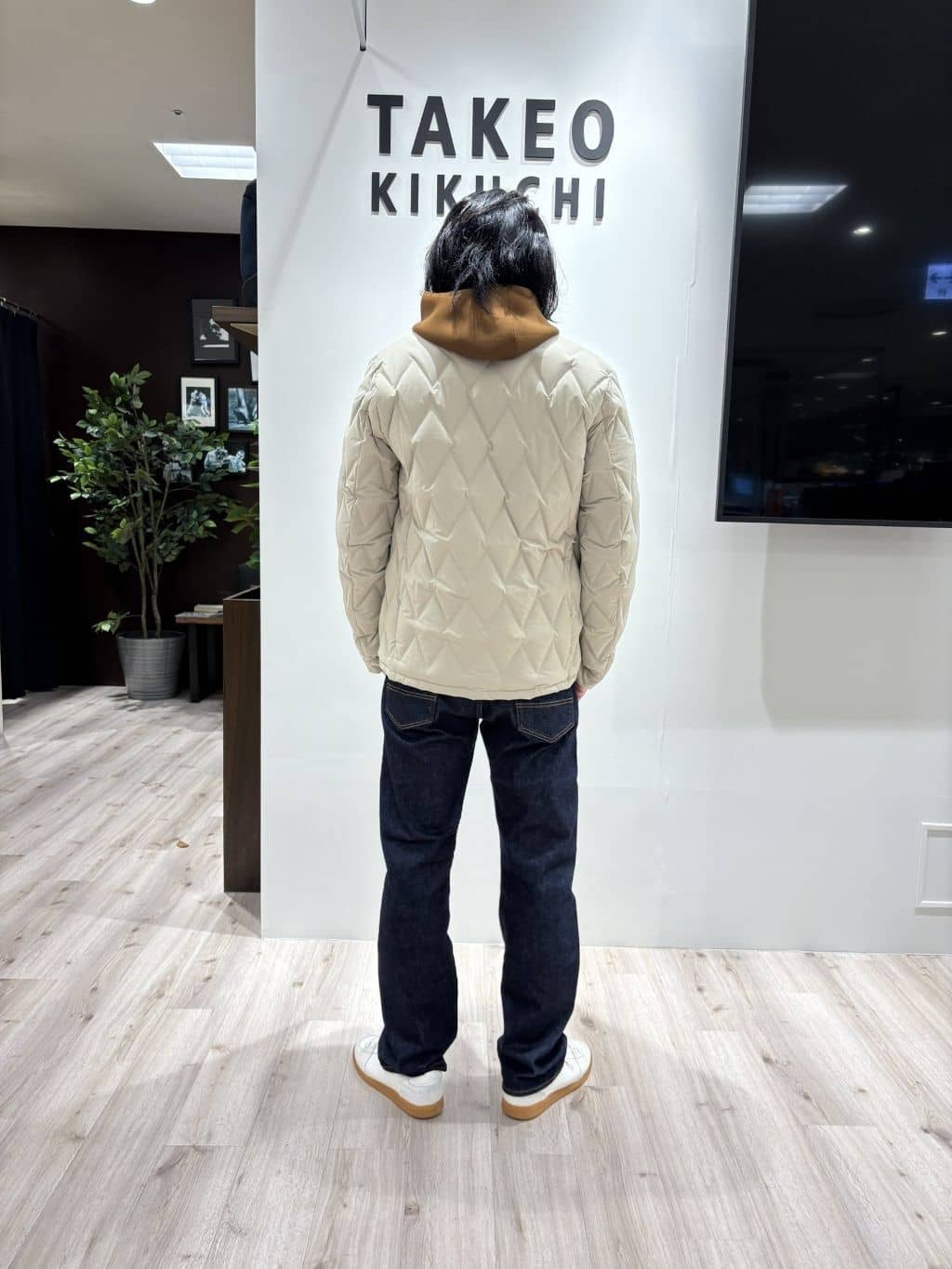 Mr.kさんの「TAKEO KIKUCHI｜【モンスターストレッチ】日本製 ワンウォッシュ デニムパンツ」を使ったコーディネート