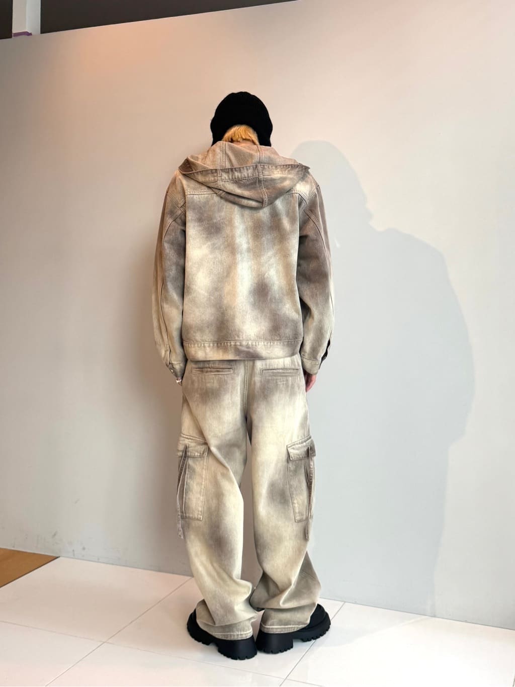 simさんの「tk.TAKEO KIKUCHI｜◆【セットアップ対応】フーデットデニムブルゾン」を使ったコーディネート