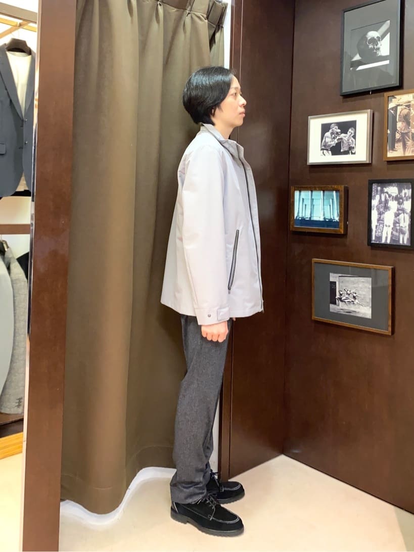 コバヤシさんの「TAKEO KIKUCHI｜【ONOFF対応】TRダブルニット ストレッチパンツ」を使ったコーディネート