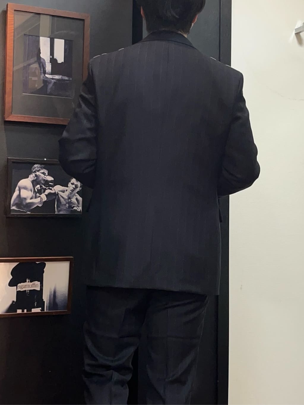 KUROさんの「TAKEO KIKUCHI｜【THE FLAGSHIP】矢絣 ストライプ スーツ」を使ったコーディネート
