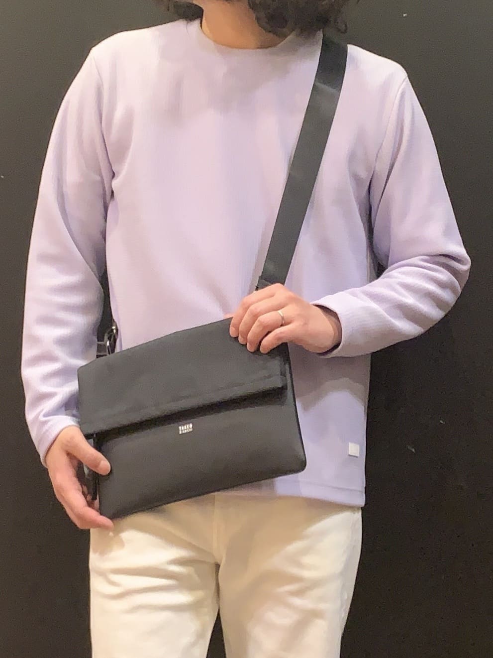 木村剛さんの「TAKEO KIKUCHI｜【Sサイズ～】ストレッチ デニム パンツ」を使ったコーディネート