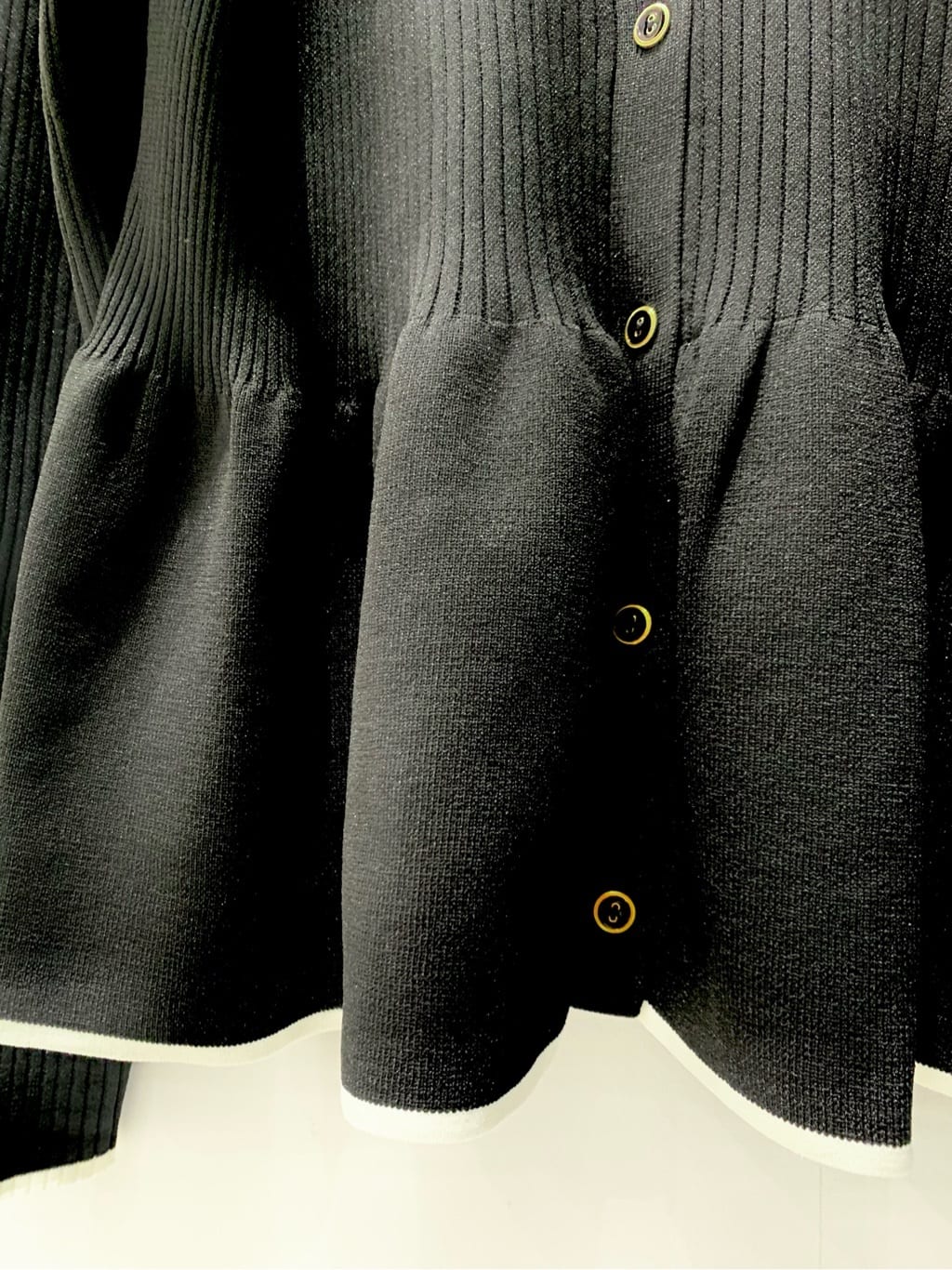 まぁさんさんの「grove｜【SOMETHING&times;grove別注】LISAWIDE DENIM PANTS」を使ったコーディネート