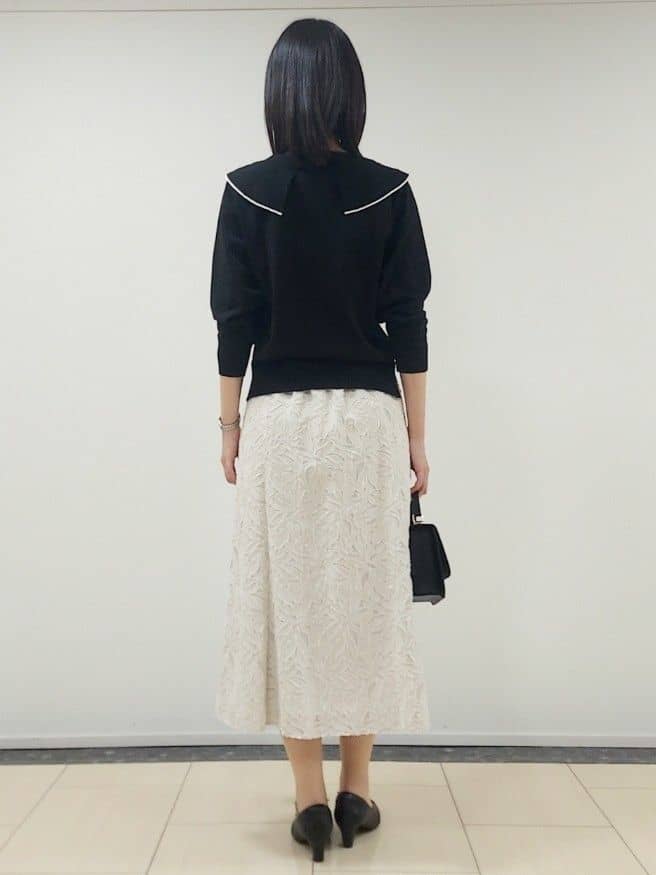 saiさんの「Reflect｜◆ラッフルフリルプルオーバーニット」を使ったコーディネート