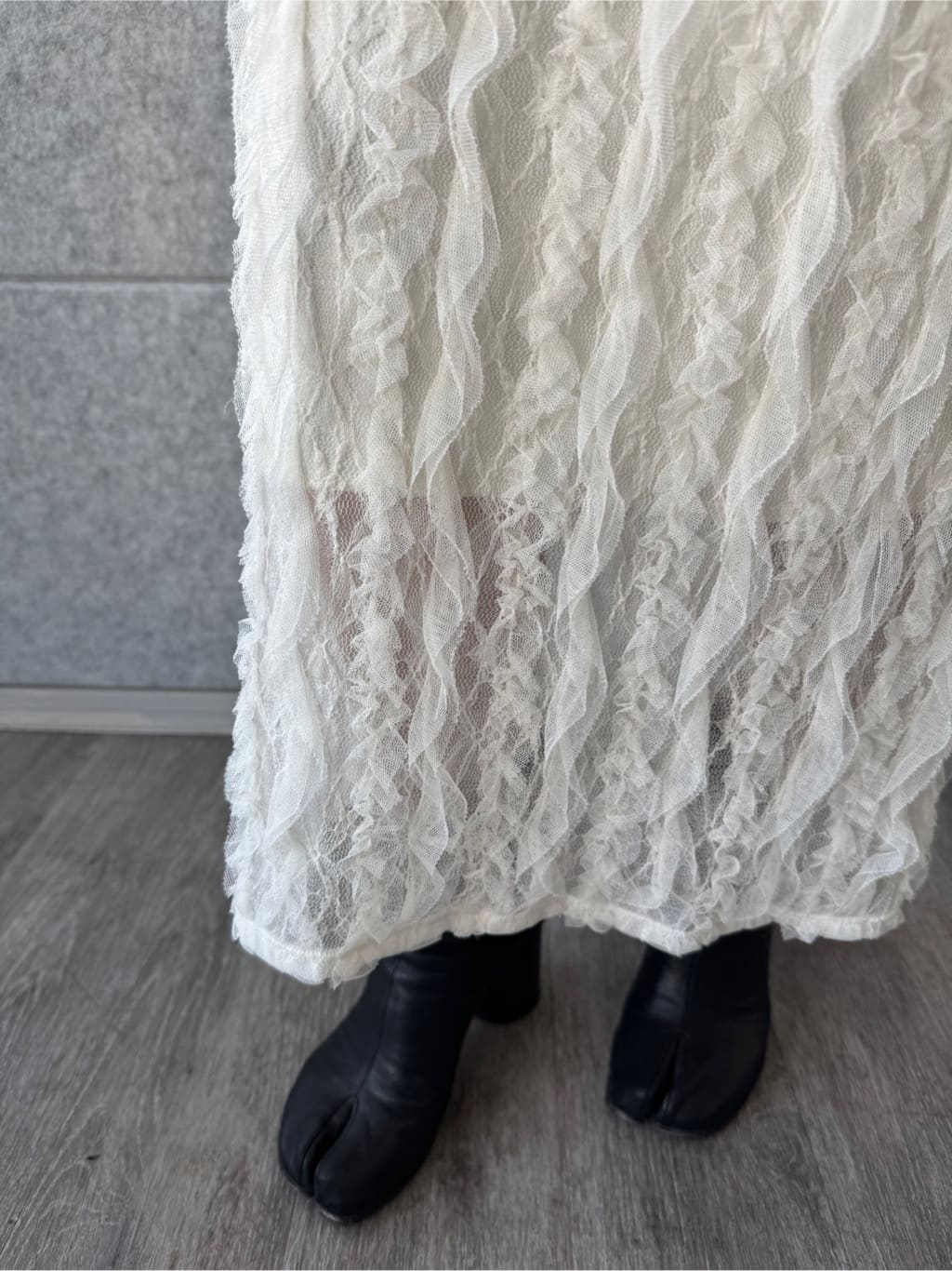 designer yukaさんの「CODE A｜frill lace easy skirt」を使ったコーディネート
