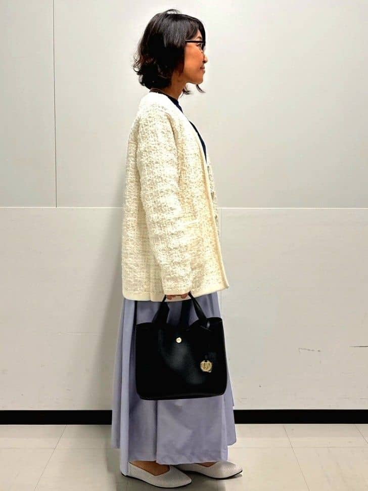 くまみさんの「OPAQUE.CLIP｜◆ツイードライクVニットカーディガン【洗濯機洗い可】」を使ったコーディネート