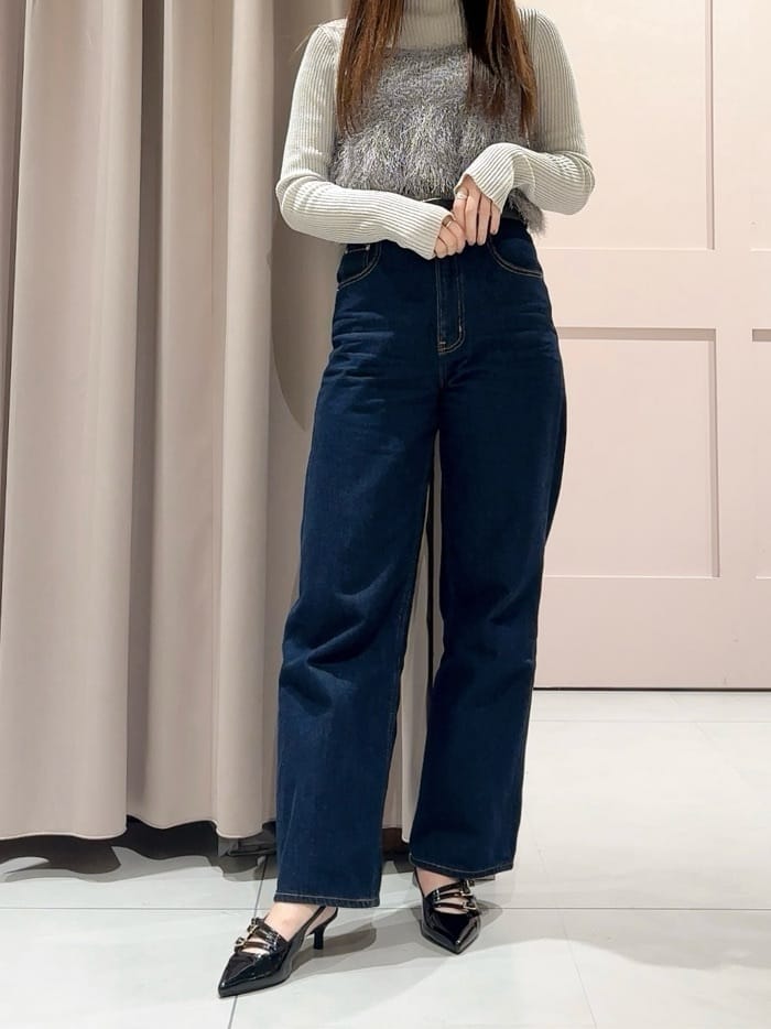 RINAさんの「ESPERANZA｜バックストラップミドルヒールパンプス」を使ったコーディネート