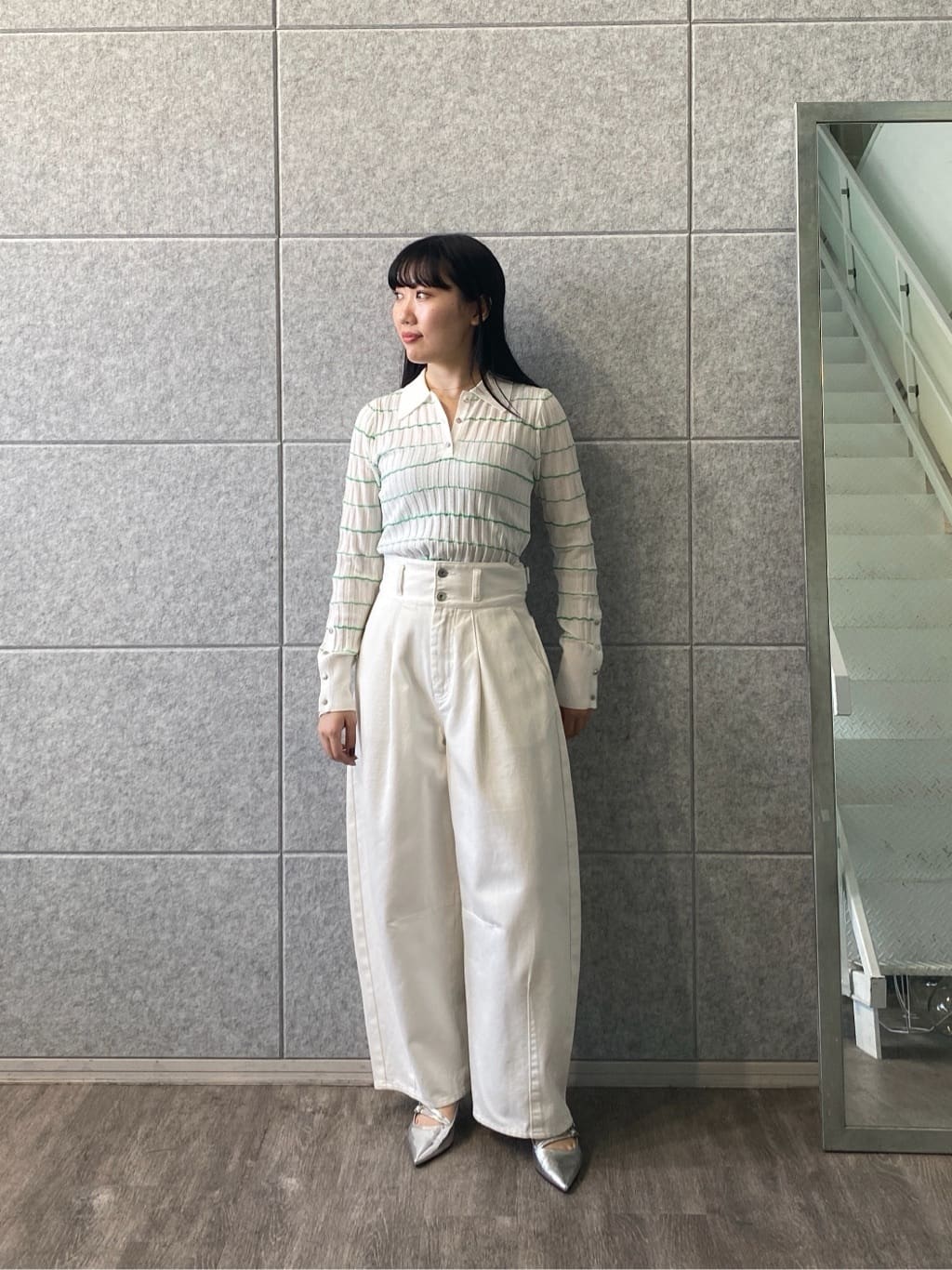 rinaさんの「INDIVI｜ハイウエストカーブデニム」を使ったコーディネート