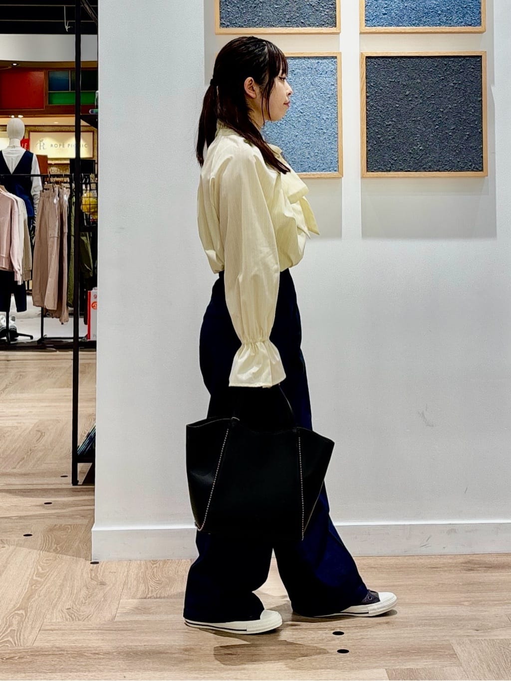 maruさんの「Dessin｜◆【洗える】ギャザーネックボウタイブラウス」を使ったコーディネート