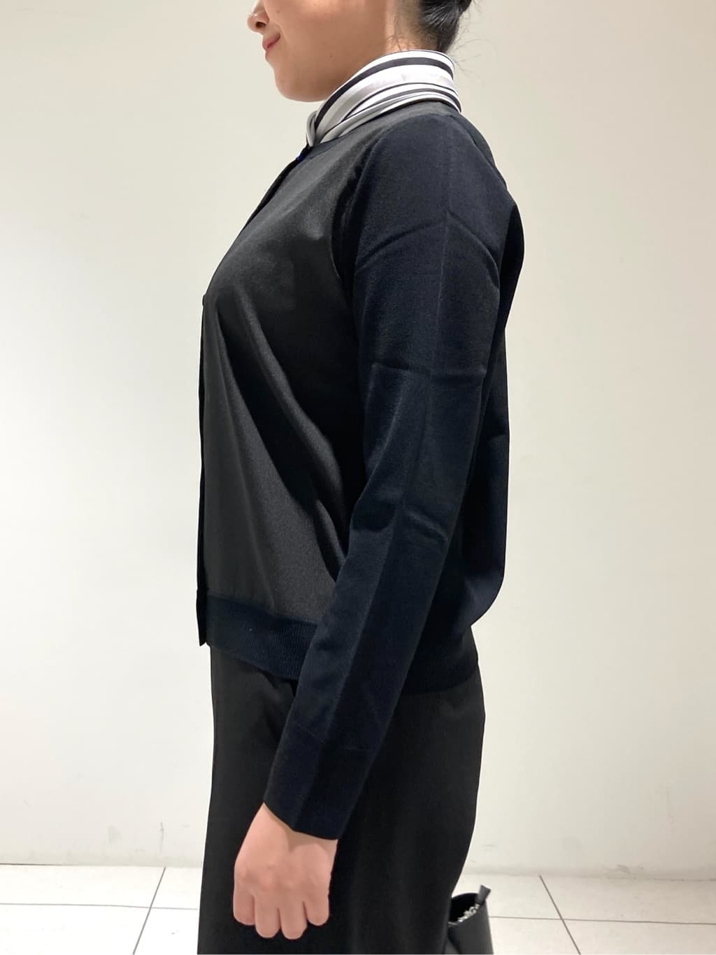 momokoさんの「INDIVI｜【洗える／UVケア／スーツ】ストレッチワイドパンツ」を使ったコーディネート