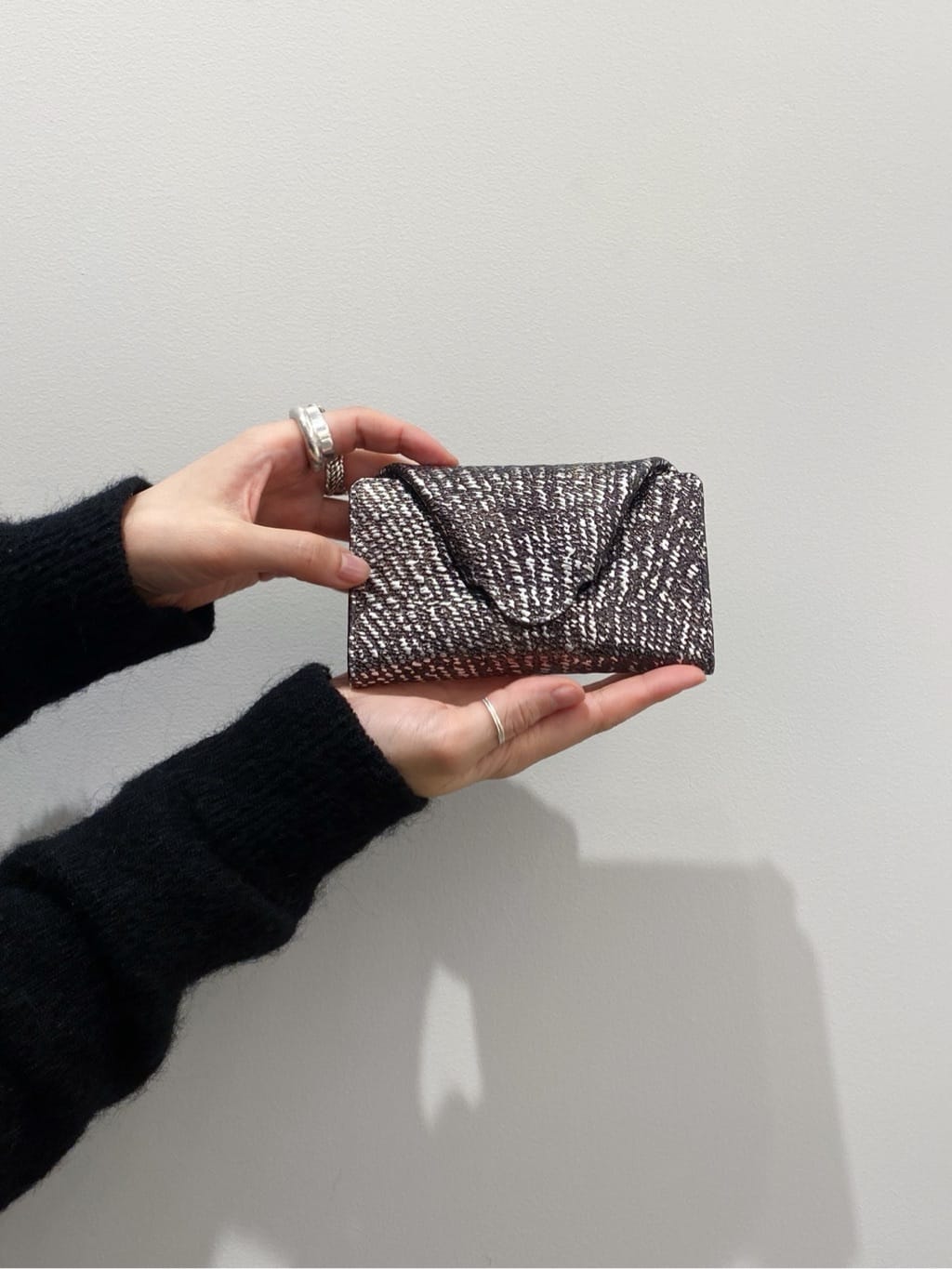 Uさんの「HIROKO HAYASHI｜ENORME RASO（エノルメ ラーゾ）ショルダーバッグ」を使ったコーディネート