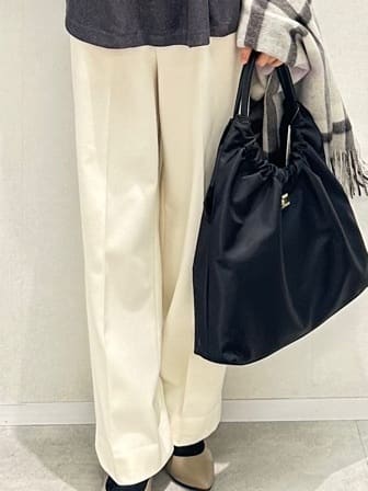 Miwaさんの「UNTITLED｜トリプルワントップペンダント」を使ったコーディネート