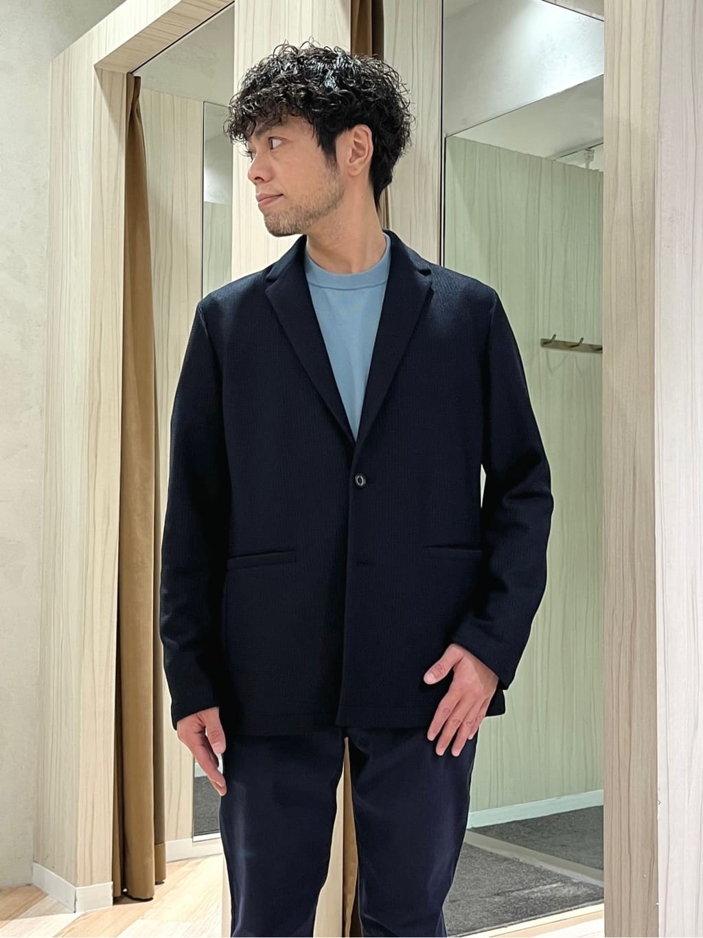 URAさんの「TAKEO KIKUCHI｜【Made in JAPAN】播州織 ヘリンボン ストレート パンツ」を使ったコーディネート