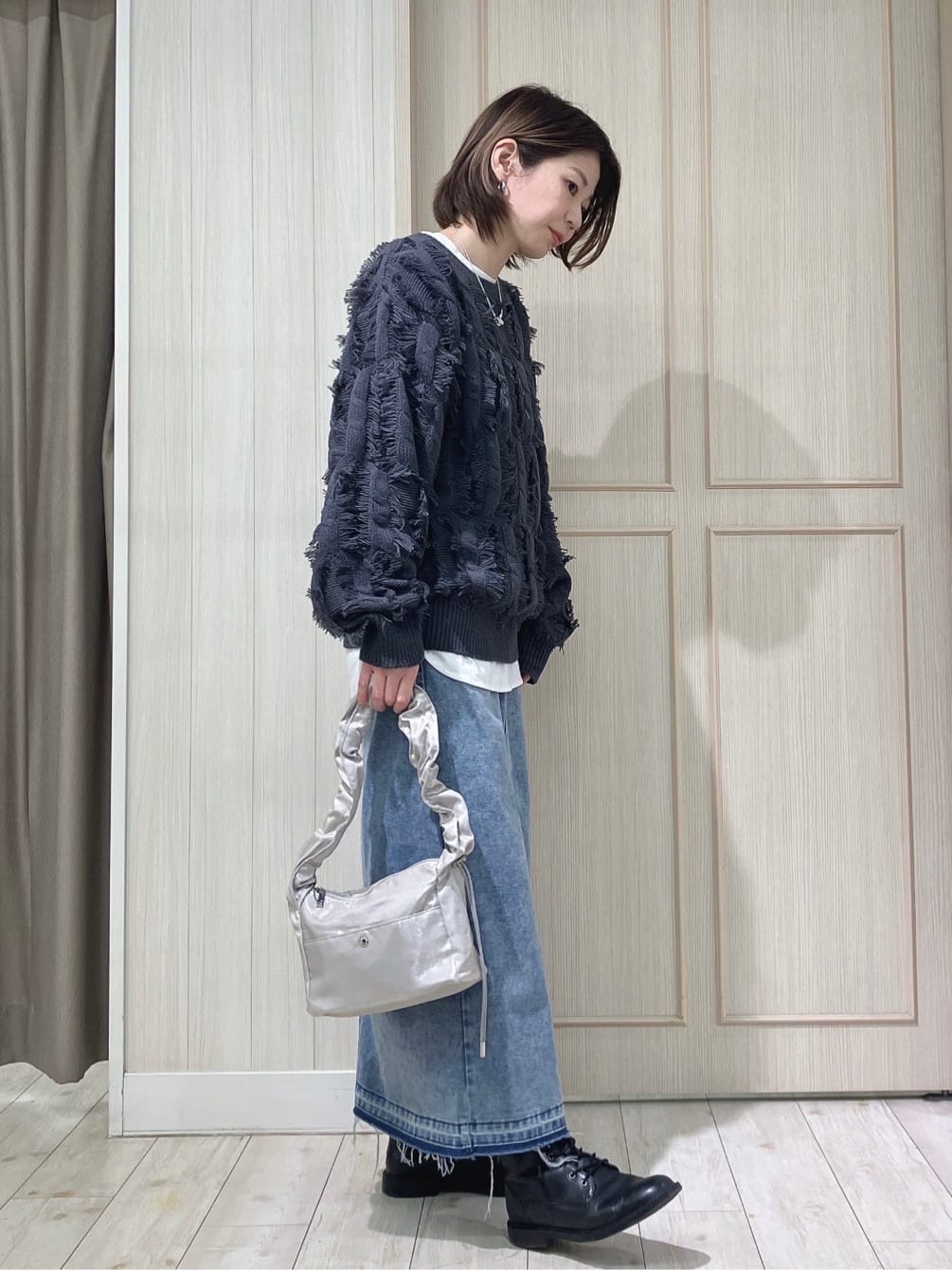 Turnerさんの「SHOO･LA･RUE｜◆【S-LL】一枚で主役級。フリンジが目を惹くゆるニット」を使ったコーディネート