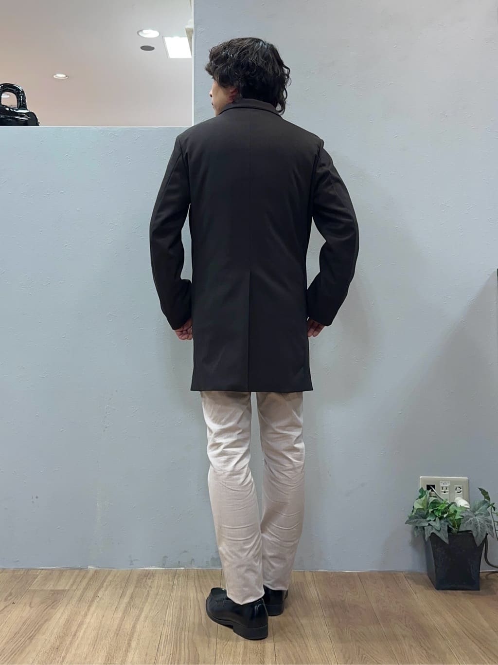 Uさんの「TAKEO KIKUCHI｜【全7サイズ&times;8色展開！】トップマルチヘリンボン パンツ」を使ったコーディネート