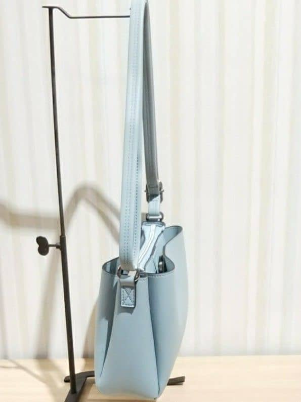 shimaさんの「SHOO･LA･RUE｜◆3層ヨコナガショルダーバッグ」を使ったコーディネート