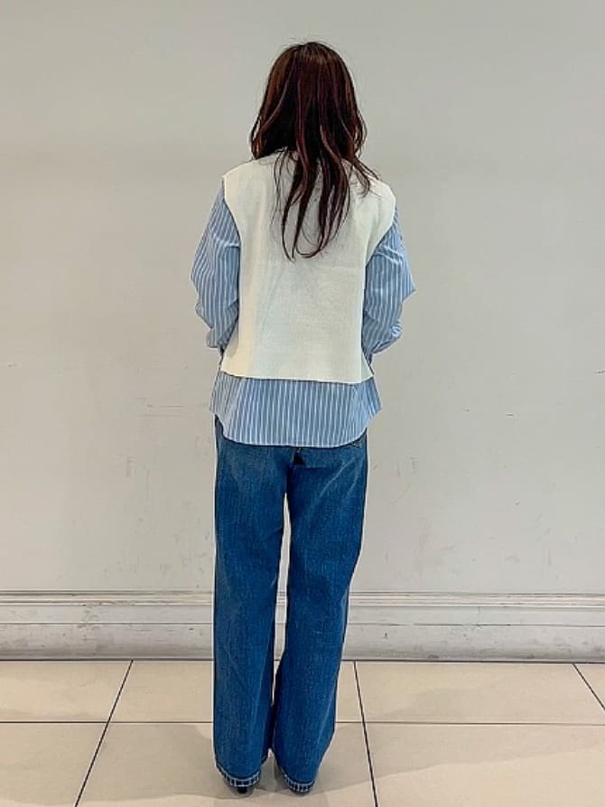 saito.さんの「grove｜◆ベスト&times;シャツSET」を使ったコーディネート