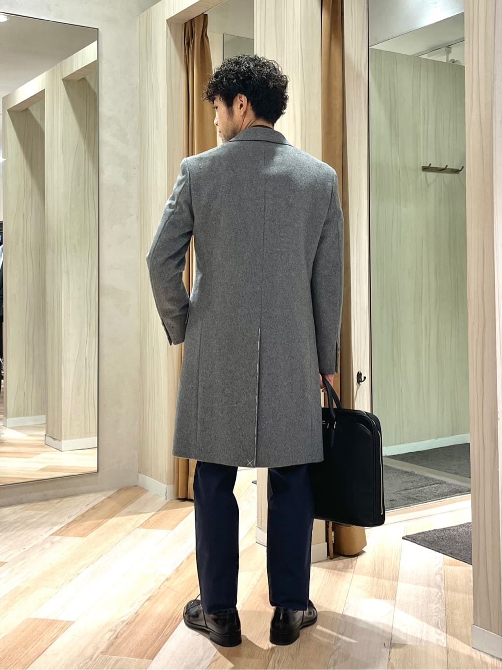 URAさんの「TAKEO KIKUCHI｜ウールカシミヤブレンド チェスターコート」を使ったコーディネート