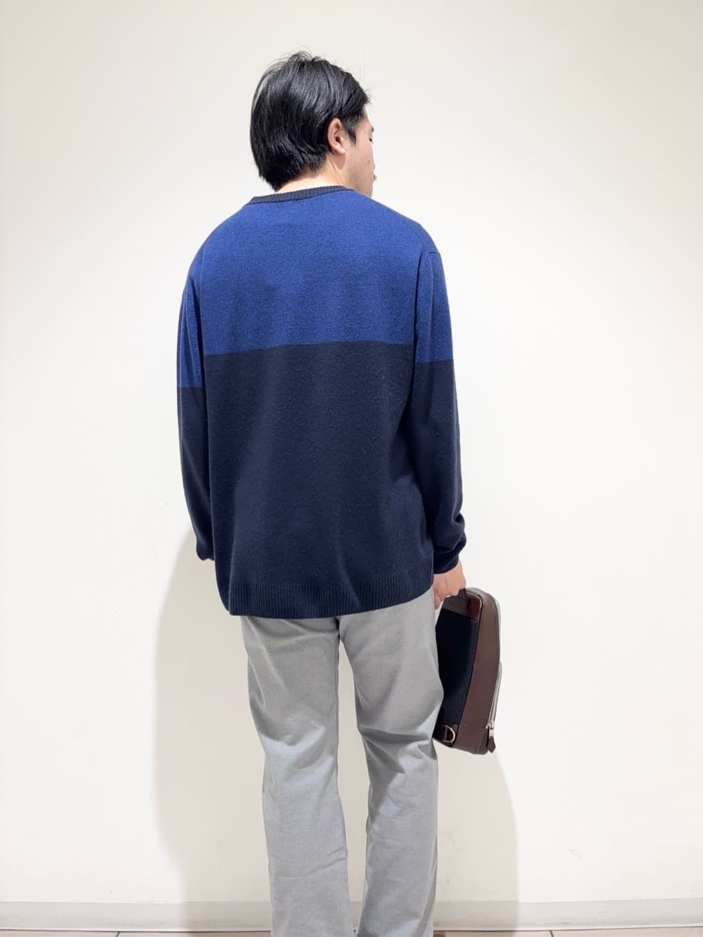 及川さんの「TAKEO KIKUCHI｜【Made in JAPAN】播州織 ストレッチ パンツ」を使ったコーディネート