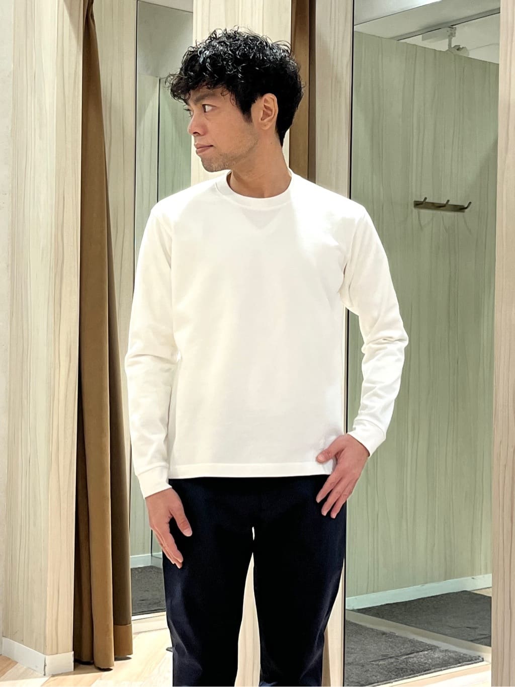 URAさんの「TAKEO KIKUCHI｜【全7サイズ&times;8色展開！】トップマルチヘリンボン パンツ」を使ったコーディネート