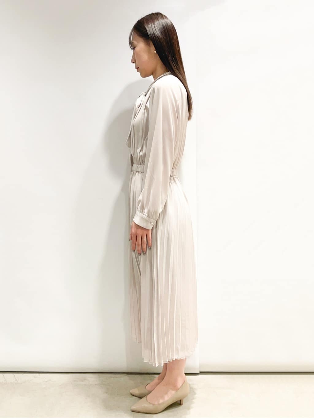 sayaさんの「OPAQUE.CLIP｜◆《通勤対応》ジョーゼットプリーツワンピース【洗える】」を使ったコーディネート