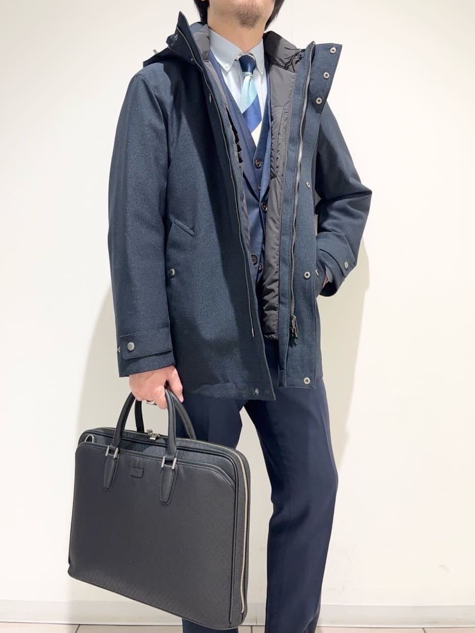 及川さんの「TAKEO KIKUCHI｜【Three by Three】シャイニーシャークピンヘッド スーツ/3ピース対応可」を使ったコーディネート