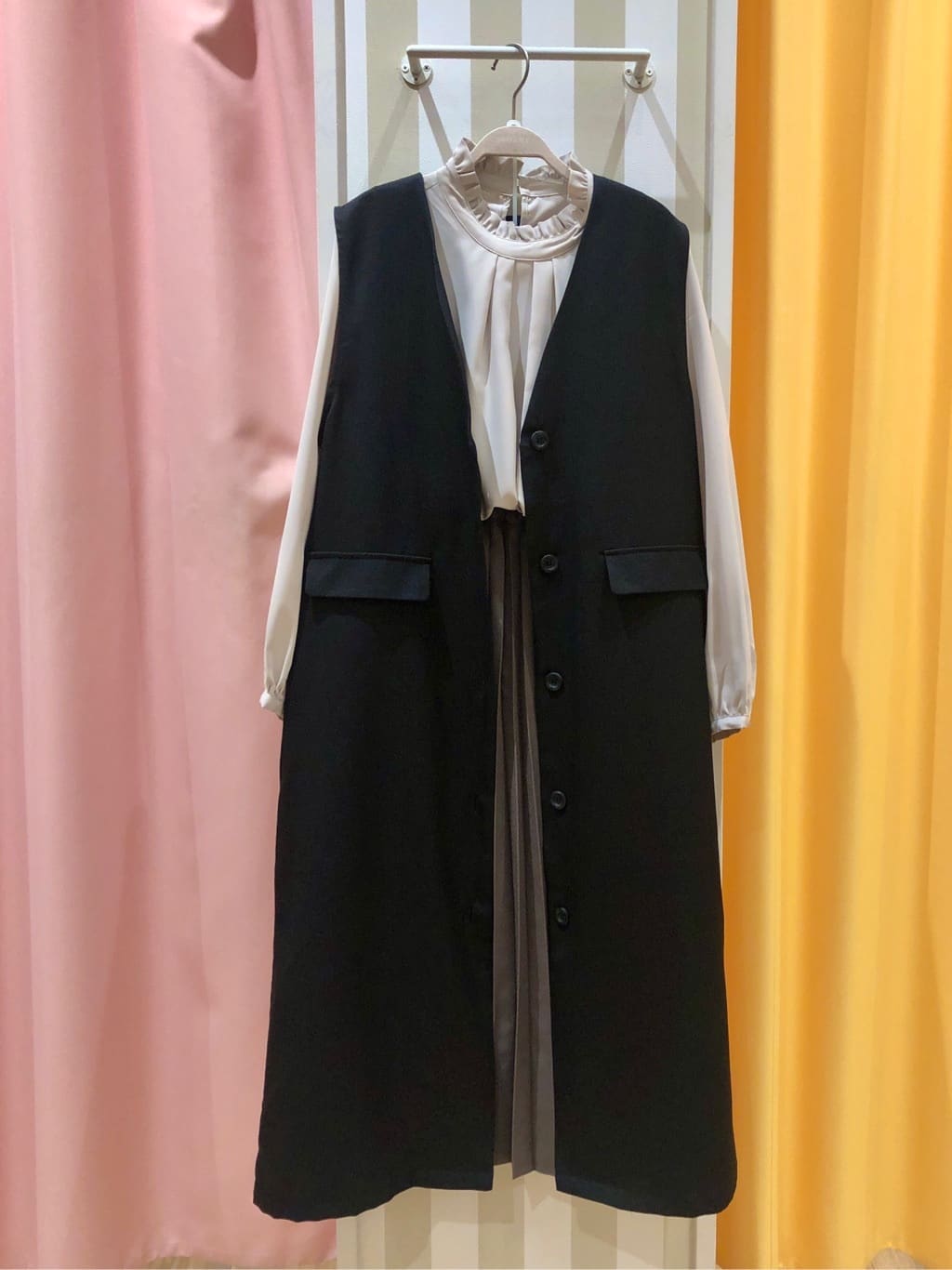 るーとさんの「SHOO･LA･RUE｜」を使ったコーディネート