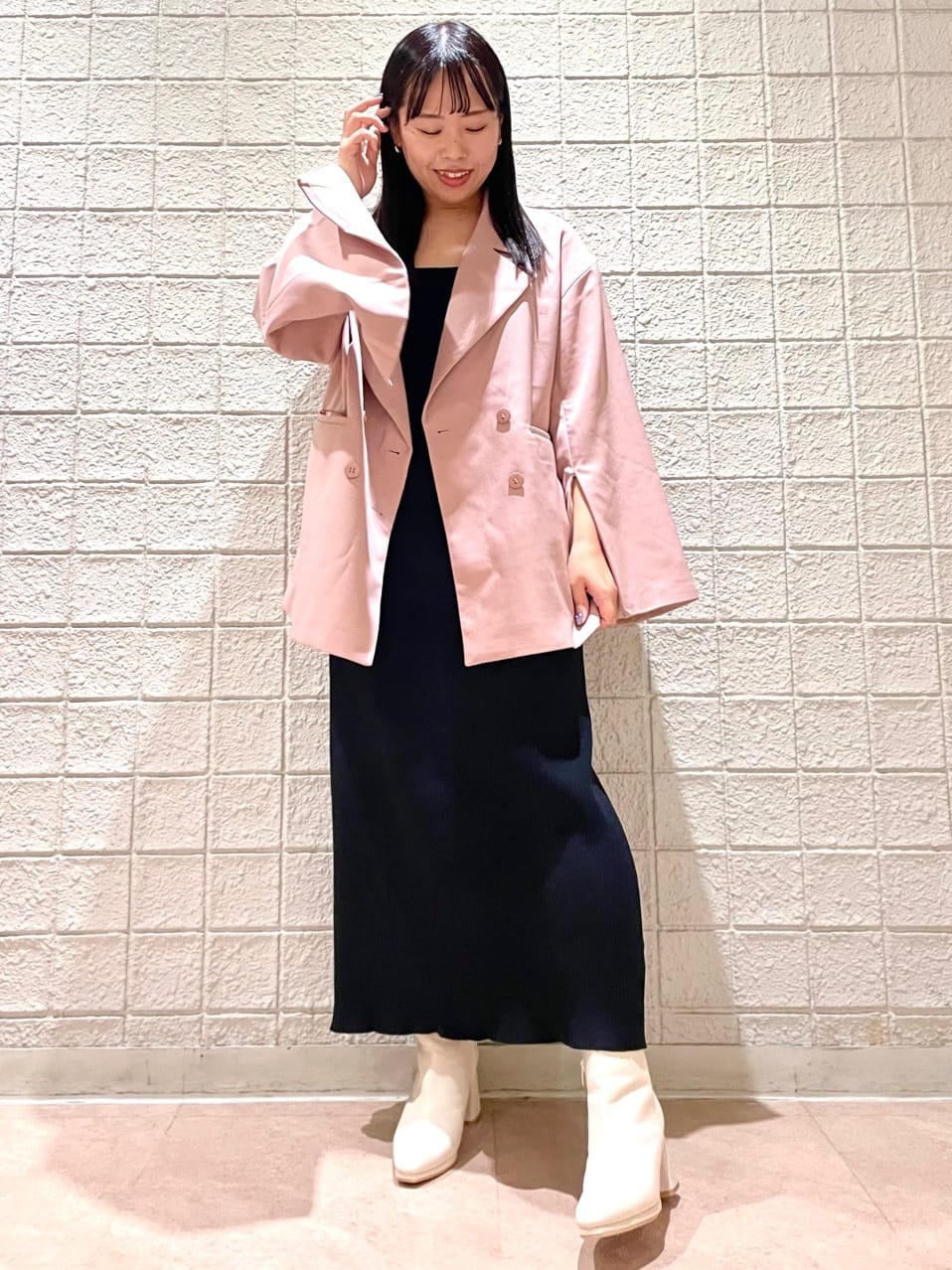 SEIKOさんの「ESPERANZA｜【晴雨兼用】ブロックヒールショートブーツ」を使ったコーディネート