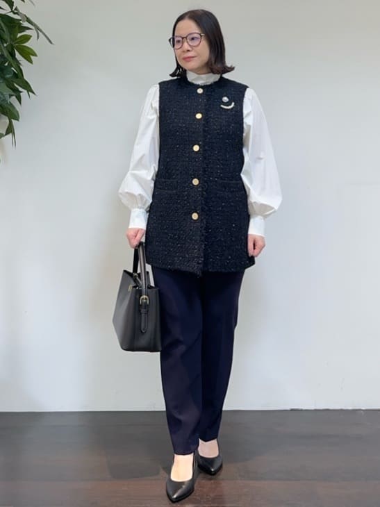 Asamiさんの「UNTITLED｜◆【通勤スーツ】タックテーパードパンツ」を使ったコーディネート