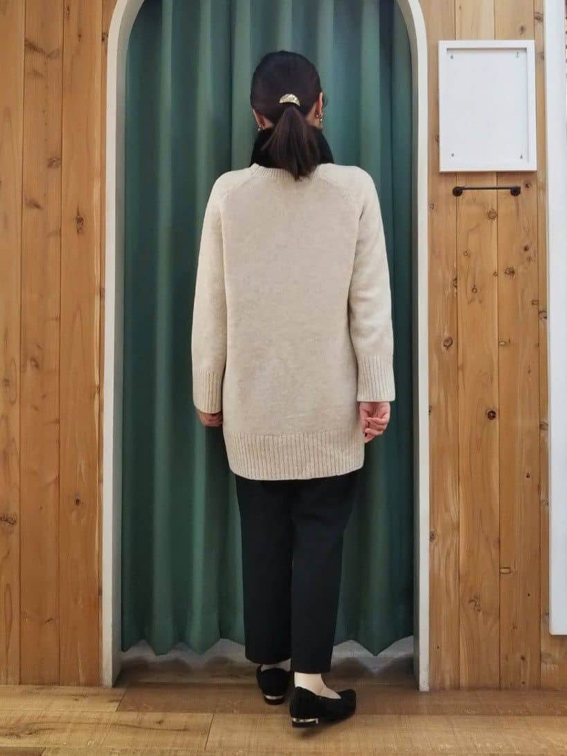ショーコラさんの「SHOO･LA･RUE｜◆【S-LL/体型カバー】ふんわりあたたかい ニットチュニック」を使ったコーディネート