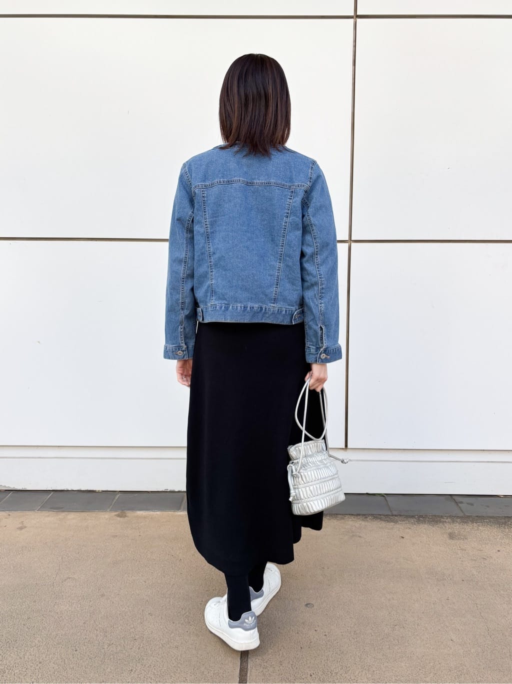 まいさんの「SHOO･LA･RUE｜◆【洗える/S-LL/ちくちくしにくい】大人のための ロゴ入りスウェットライクニット」を使ったコーディネート