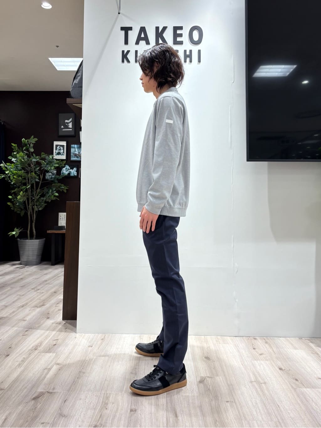 Kaiさんの「TAKEO KIKUCHI｜【全7サイズ&times;8色展開！】トップマルチヘリンボン パンツ」を使ったコーディネート