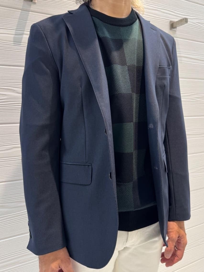 井出恭輔さんの「TAKEO KIKUCHI｜【Sサイズ～】ストレッチ デニム パンツ」を使ったコーディネート