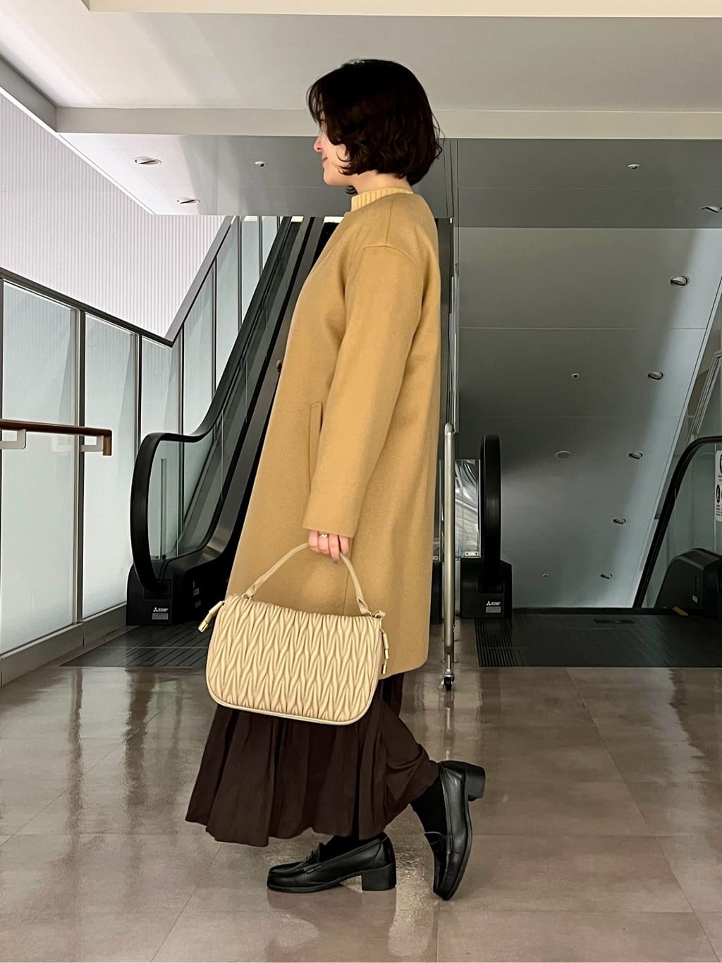 ちりんさんの「UNTITLED｜【日本製／通勤／フォーマル】カシミヤ混ノーカラーコート」を使ったコーディネート