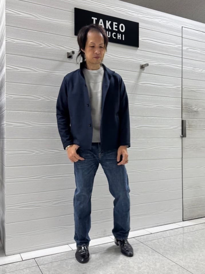 井出恭輔さんの「TAKEO KIKUCHI｜【DOWN FABRIC】ダウンファブリック スタンドカラーブルゾン」を使ったコーディネート