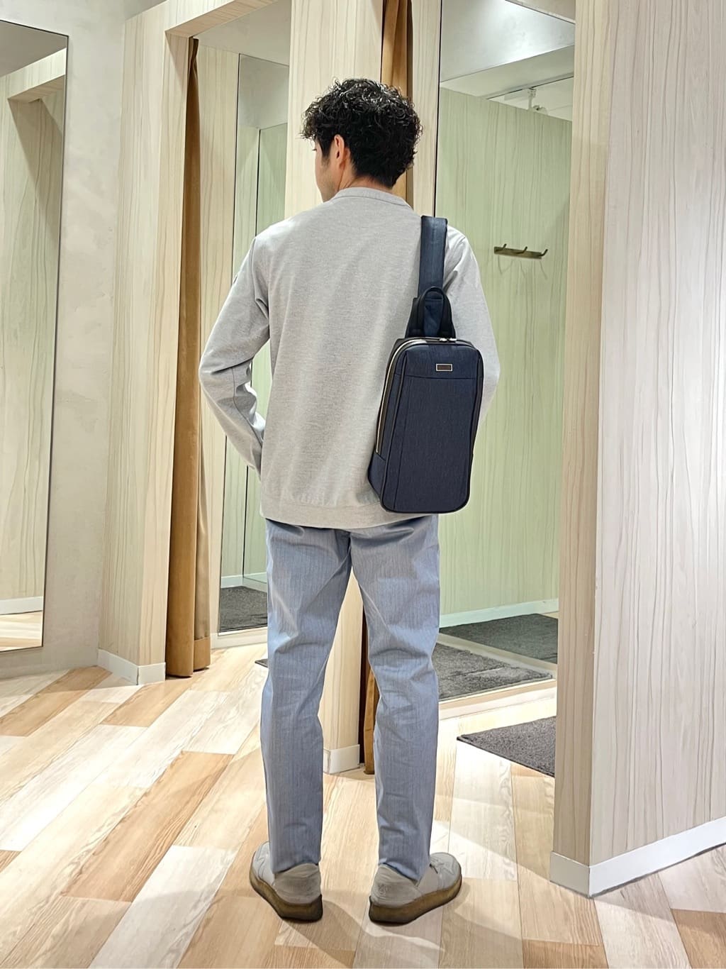 URAさんの「TAKEO KIKUCHI｜【全7サイズ&times;8色展開！】トップマルチヘリンボン パンツ」を使ったコーディネート