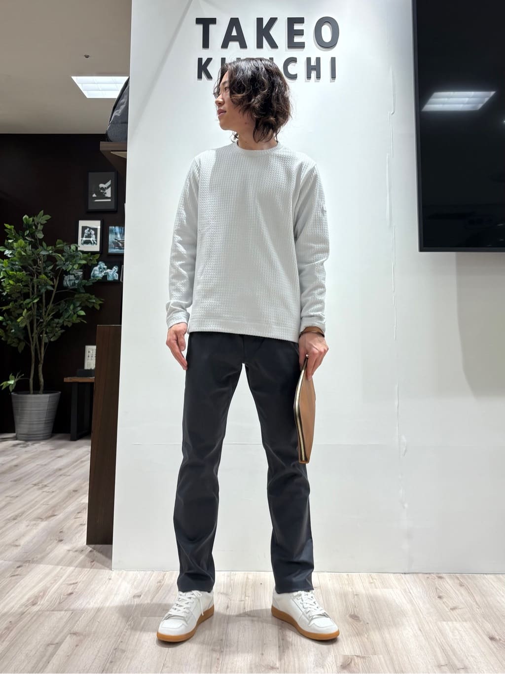 Kaiさんの「TAKEO KIKUCHI｜【全7サイズ&times;8色展開！】トップマルチヘリンボン パンツ」を使ったコーディネート