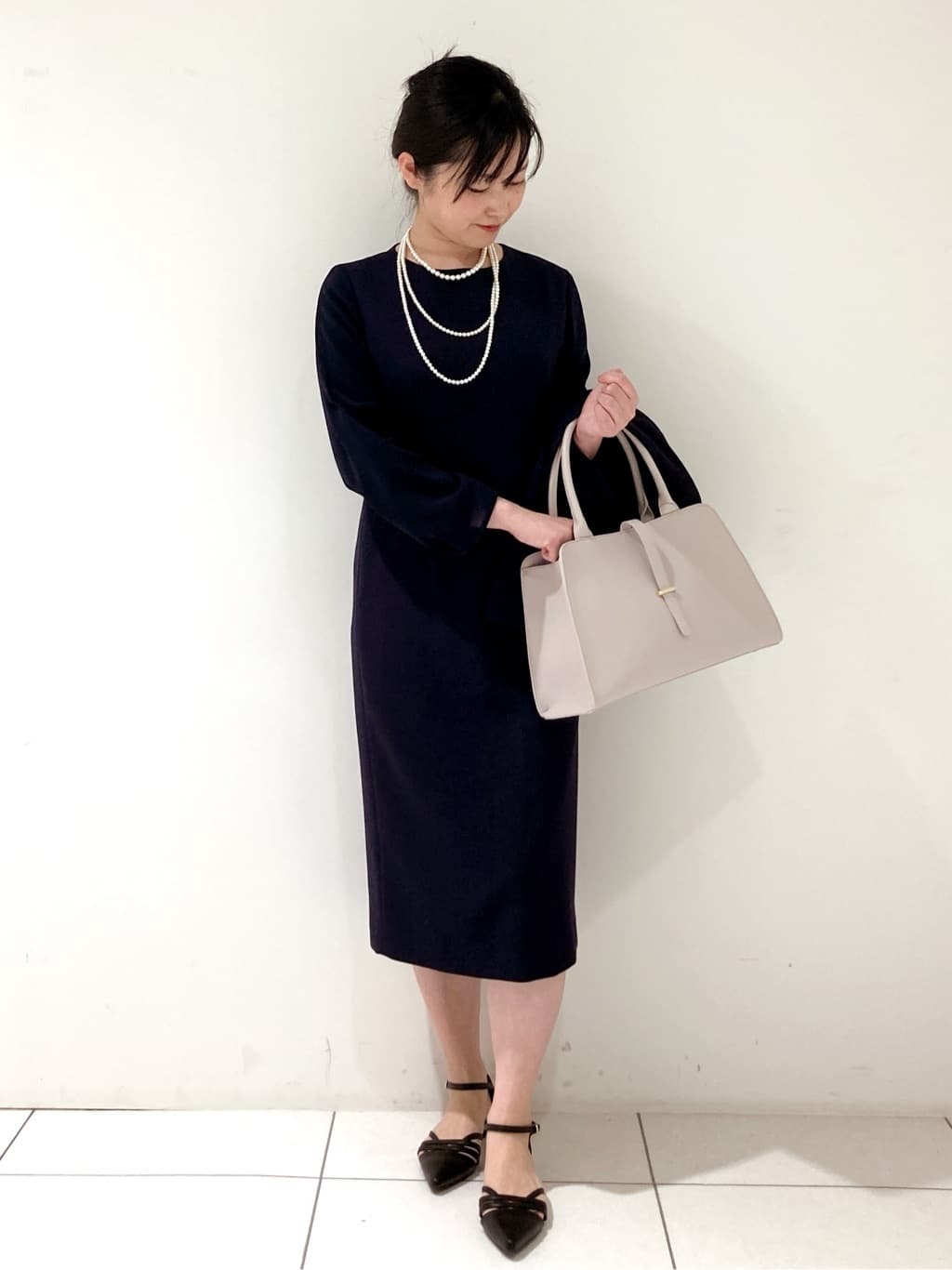 momokoさんの「INDIVI｜フラワーコサージュ」を使ったコーディネート