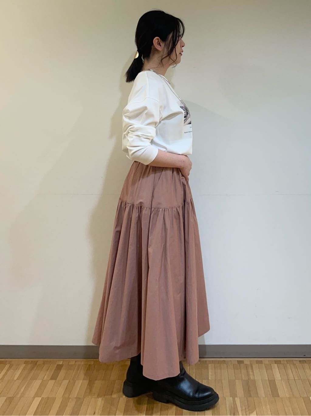 フナキさんの「UNTITLED｜◆【洗える/春の軽羽織り】ダンボール ノーカラーブルゾン」を使ったコーディネート