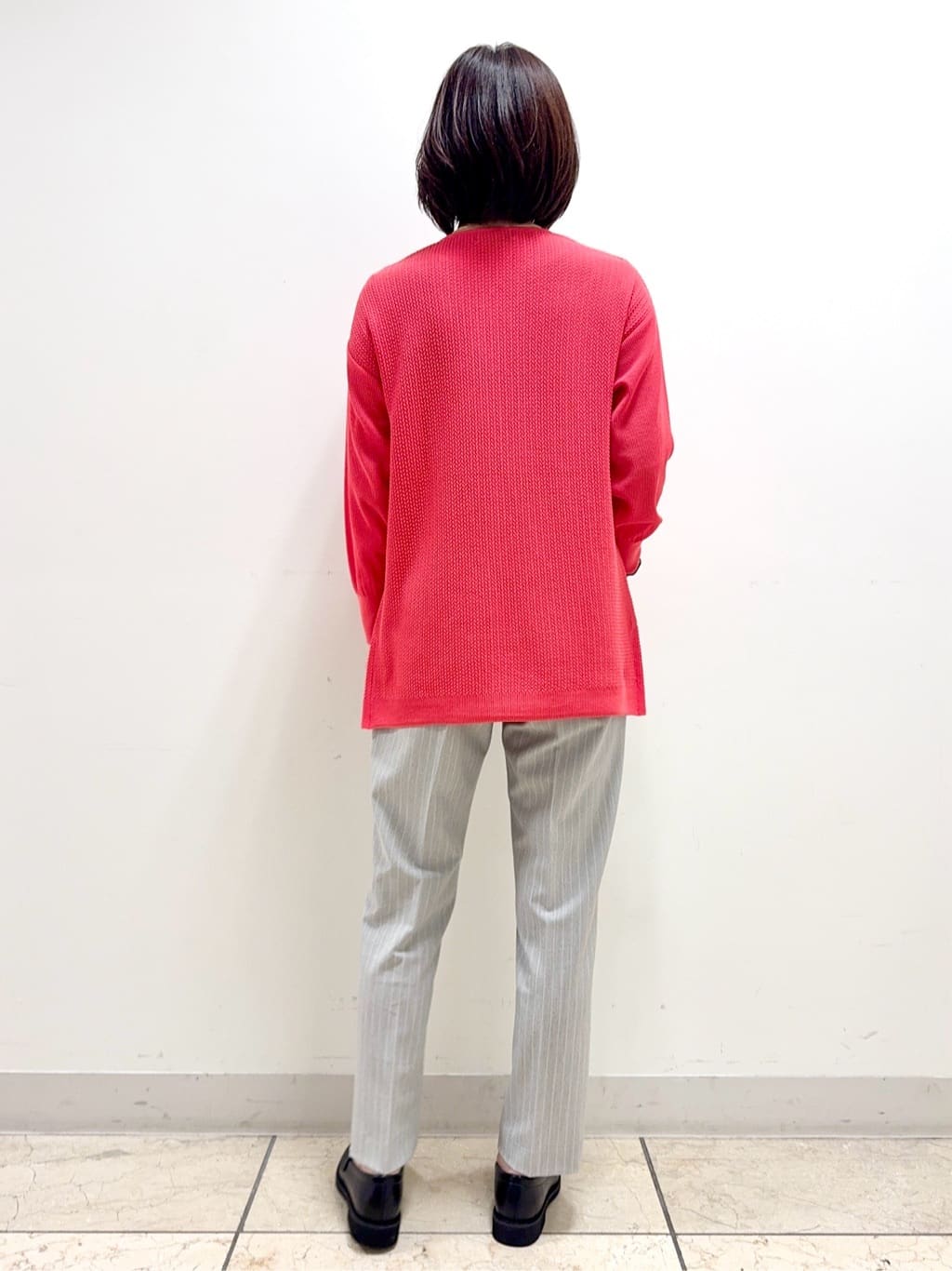 kaeさんの「Reflect｜◆【WEB先行カラーあり／ヒップ周りカバー】オフボディニット」を使ったコーディネート