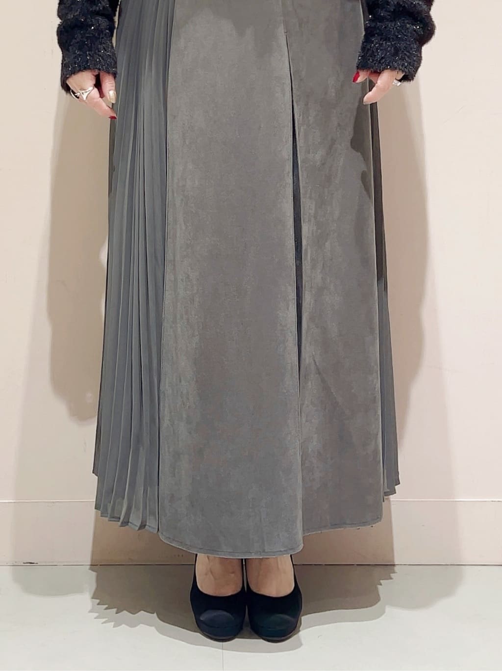 りえさんの「ESPERANZA｜3WAYチャンキーヒールパンプス」を使ったコーディネート