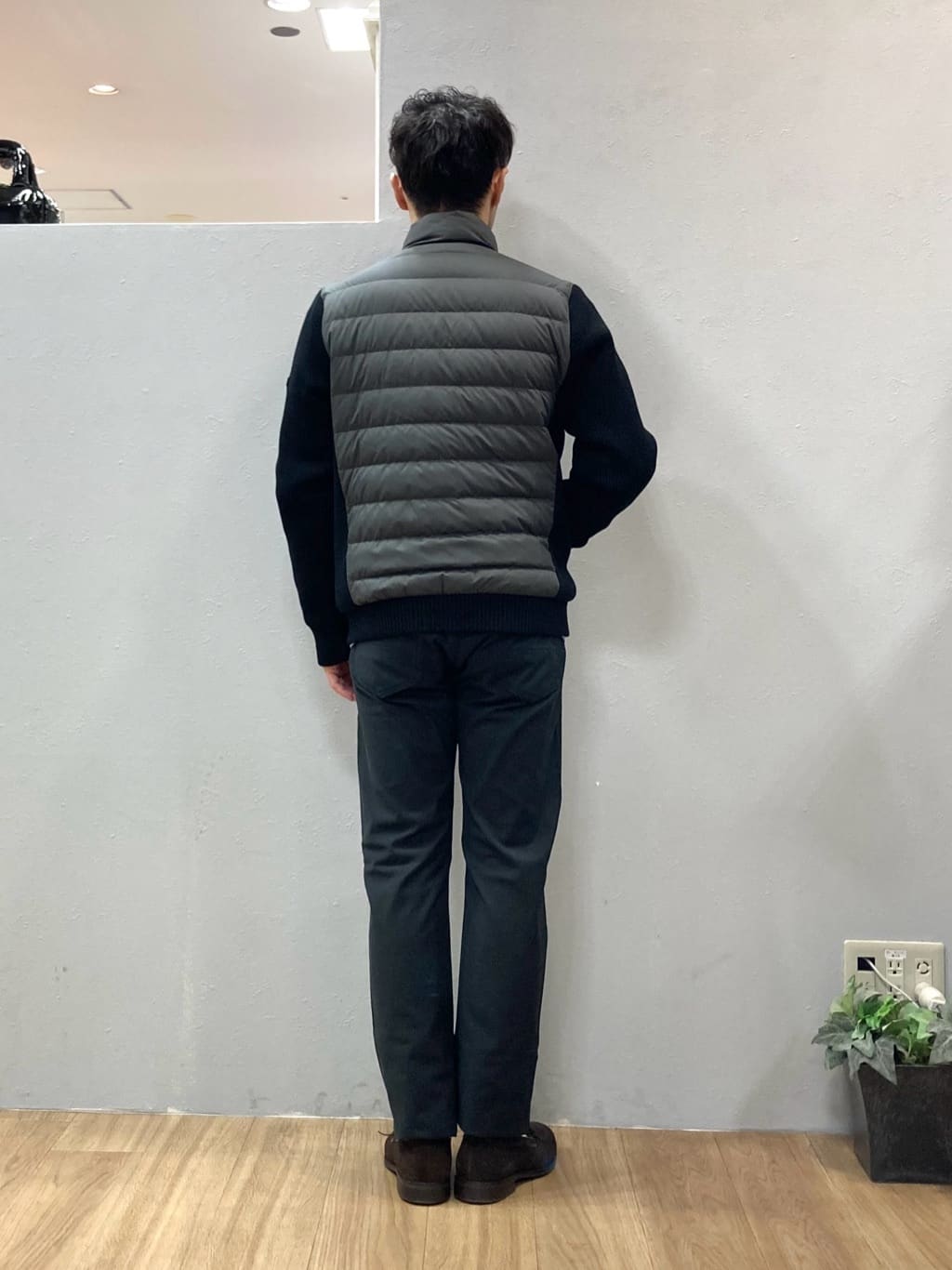 シュンさんの「TAKEO KIKUCHI｜【Made in JAPAN】播州織 ストレッチ パンツ」を使ったコーディネート