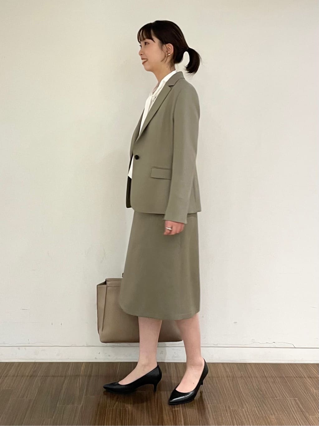 ねねさんの「INDIVI｜◆【高機能／収納力◎！】シゴデキバッグ」を使ったコーディネート