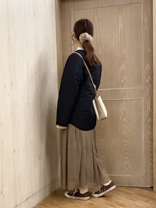 makuchanさんの「SHOO･LA･RUE｜◆【セレモニーからデイリーまで】女性らしさあふれる チュールスカート」を使ったコーディネート